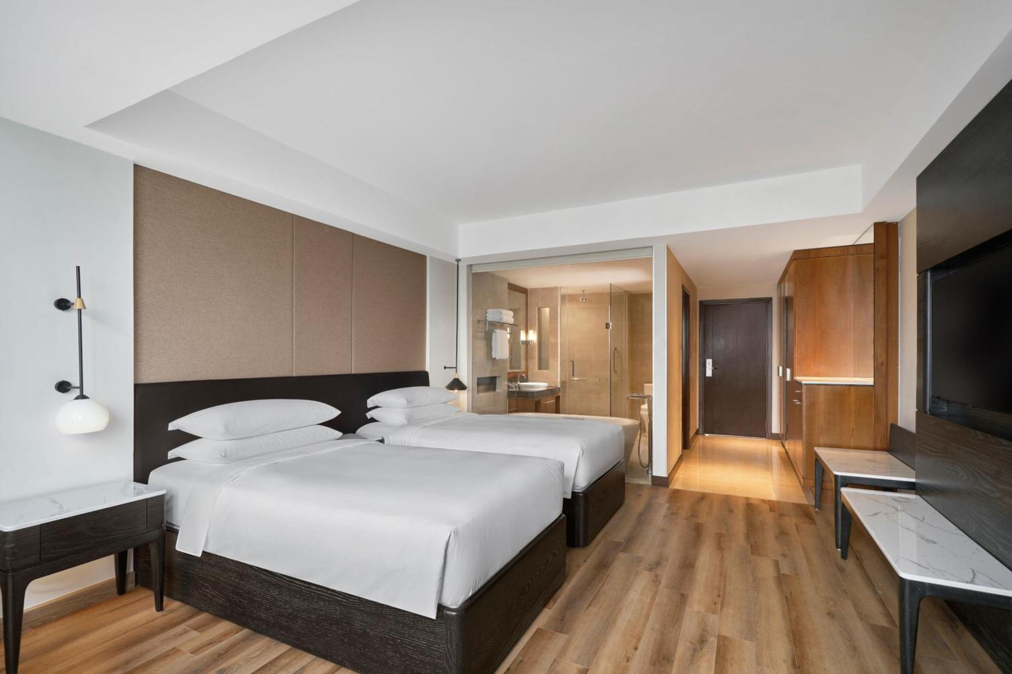 Sheraton Hanoi West Экстерьер фото