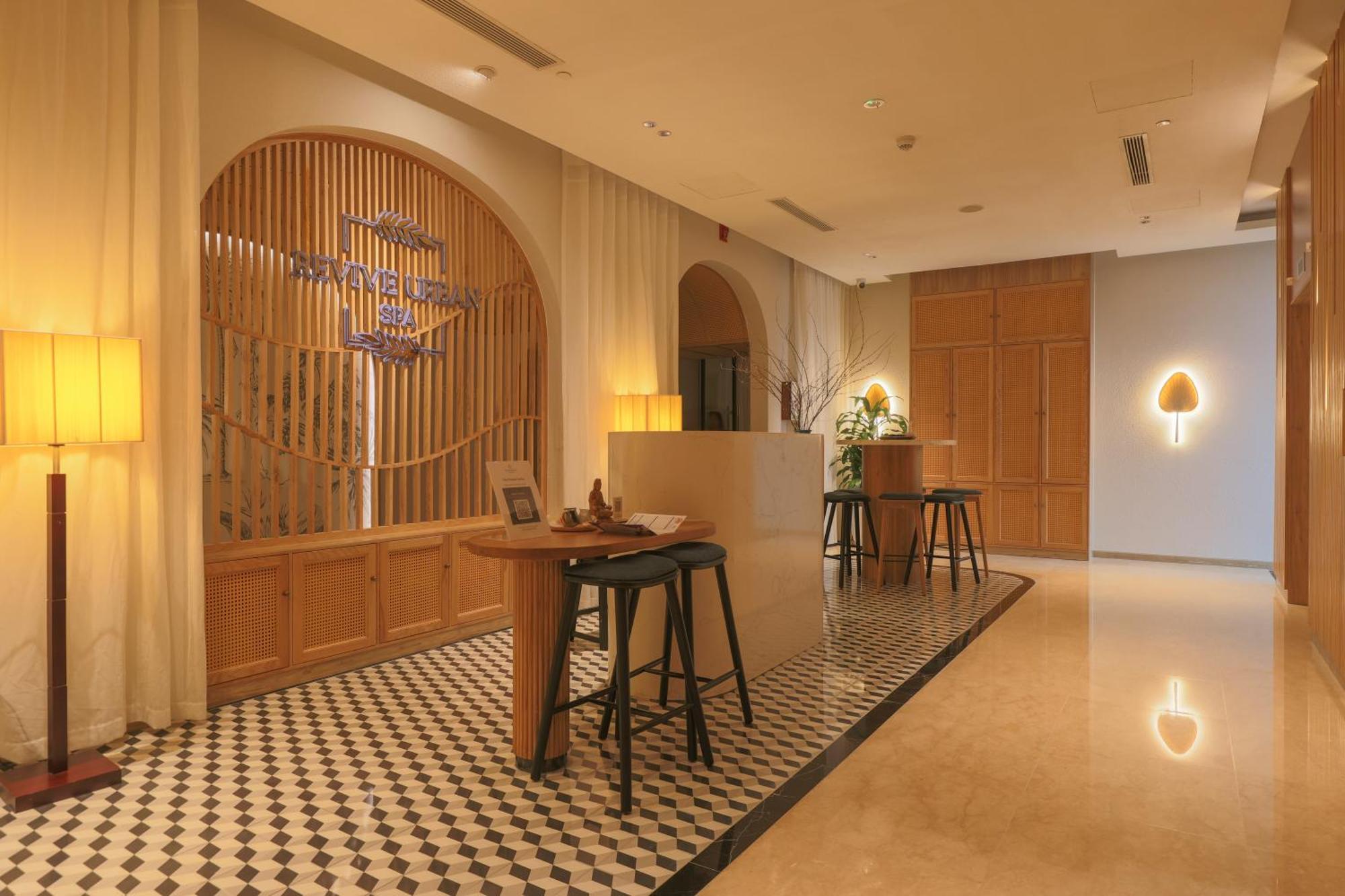 Sheraton Hanoi West Экстерьер фото